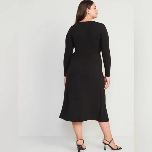 Old Navy Fit & Flare Twist-Front Cutout Midi Dress for Women New - Picture 7 of 7